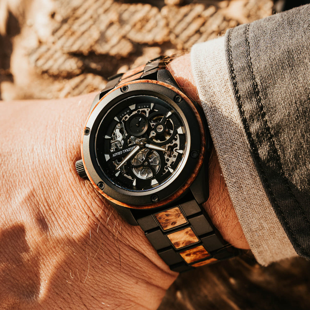 Burlwood Black Rugged Auto 44mm